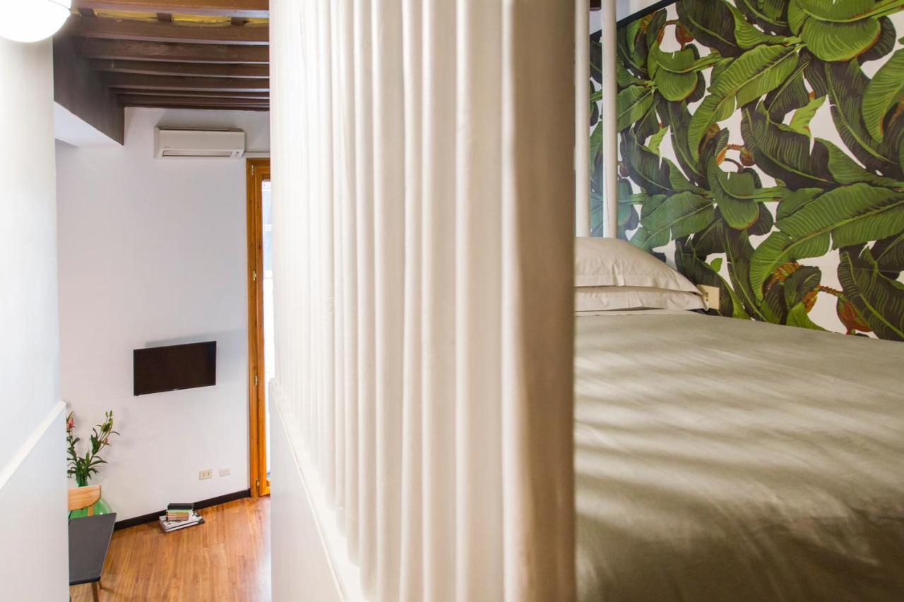 Trasteverehome - Central Monserrato House With Balcony Рим Экстерьер фото